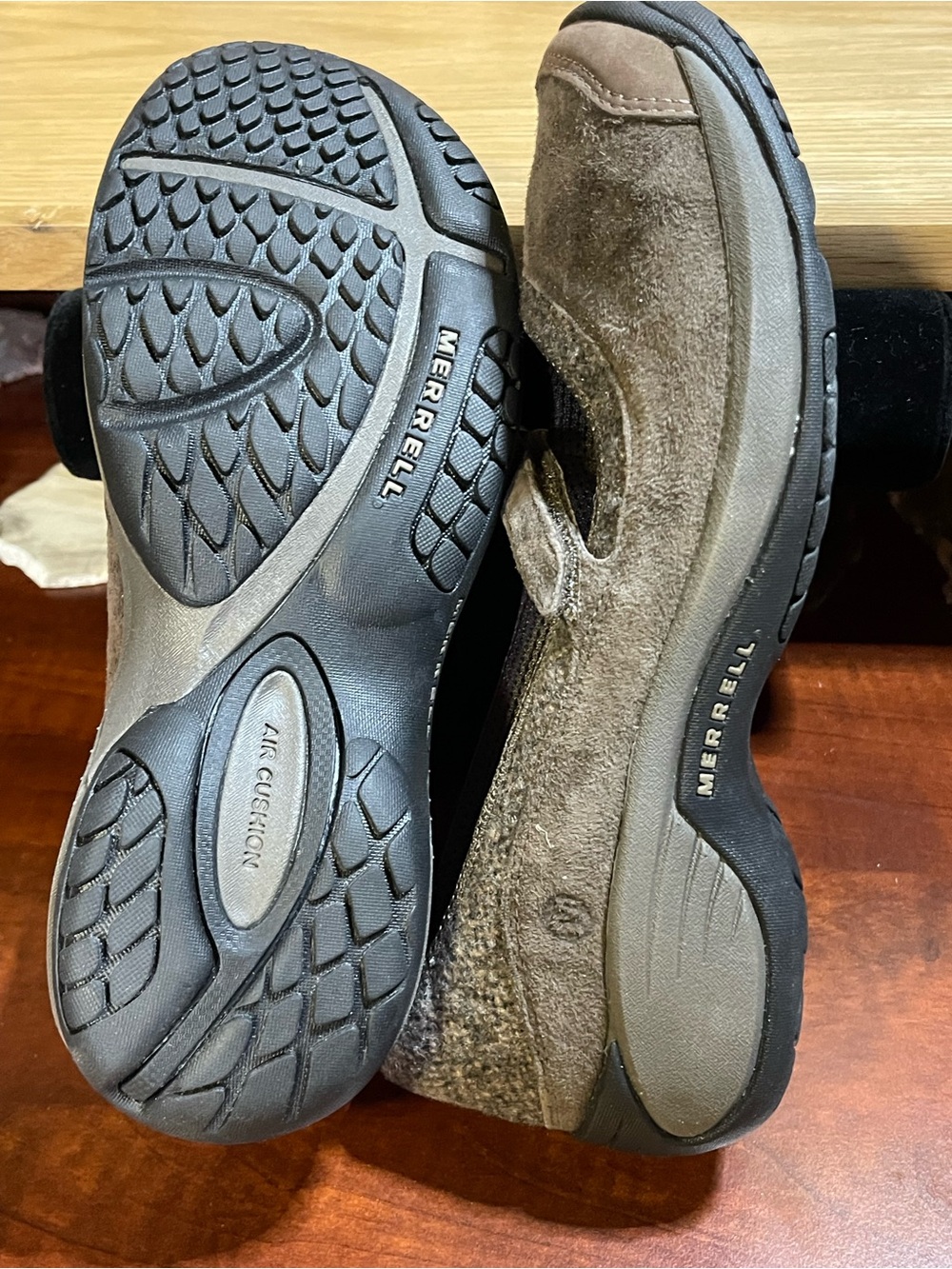 NWOB Merrell Moc QForm Suede Toe Mary Jane’s Sz 6.5/ Pristine